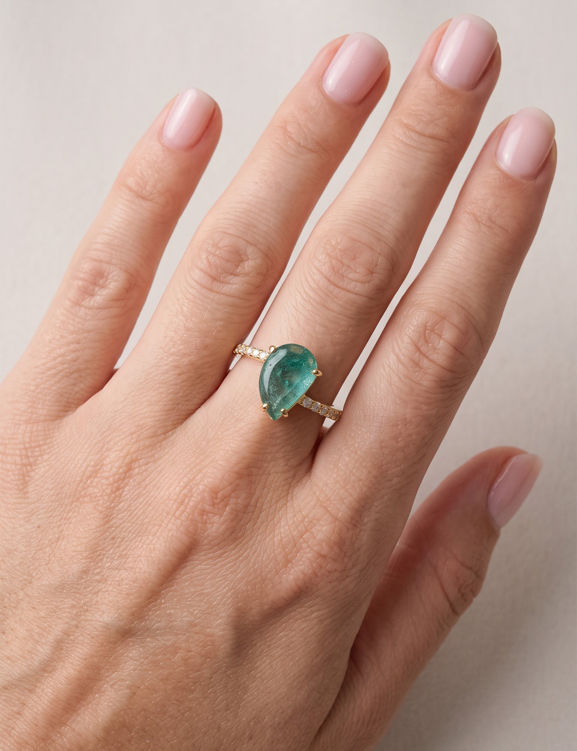 Emerald Ring 162