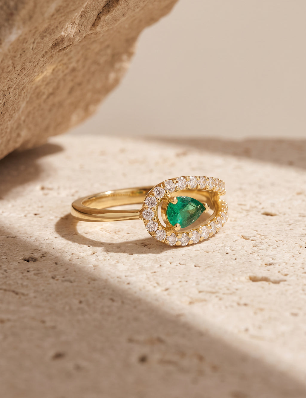 Emerald Ring 163