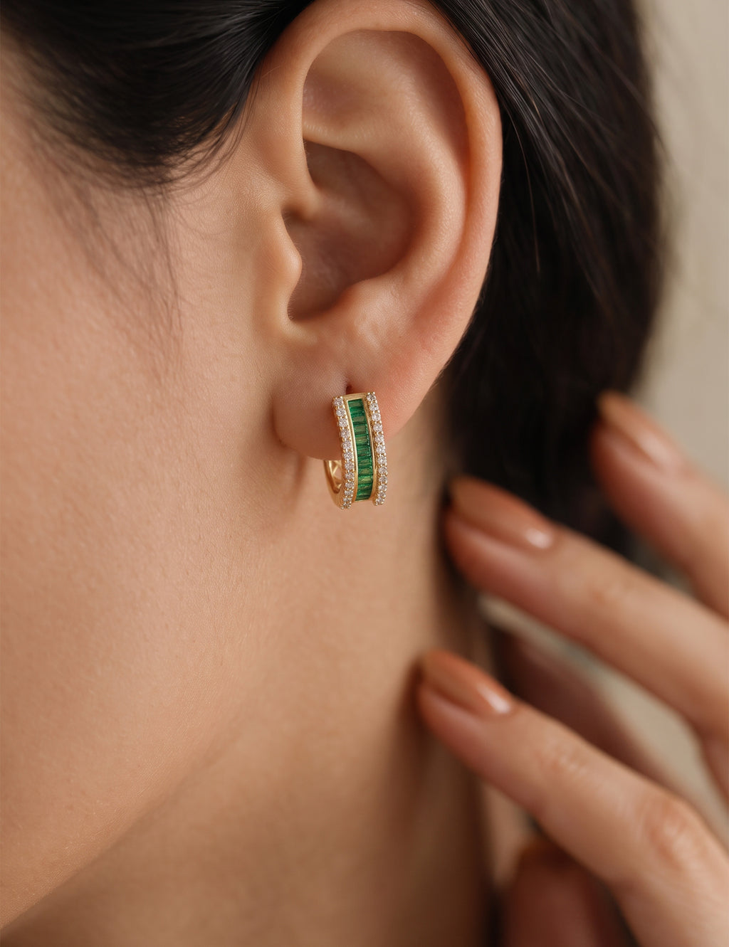 Emerald and Diamond Earring