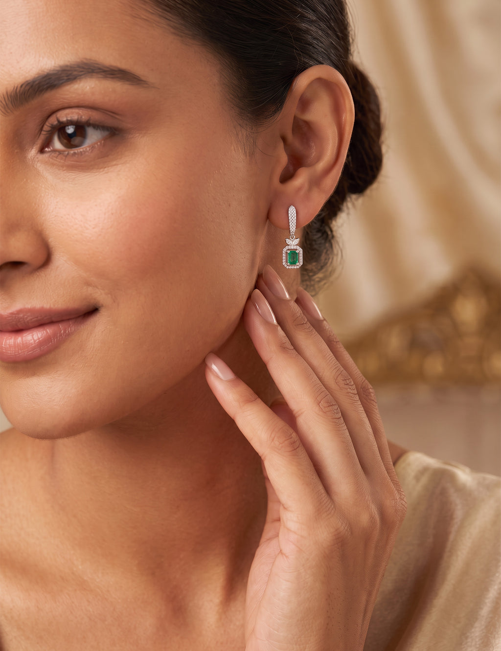 Emerald and Diamond  Earring