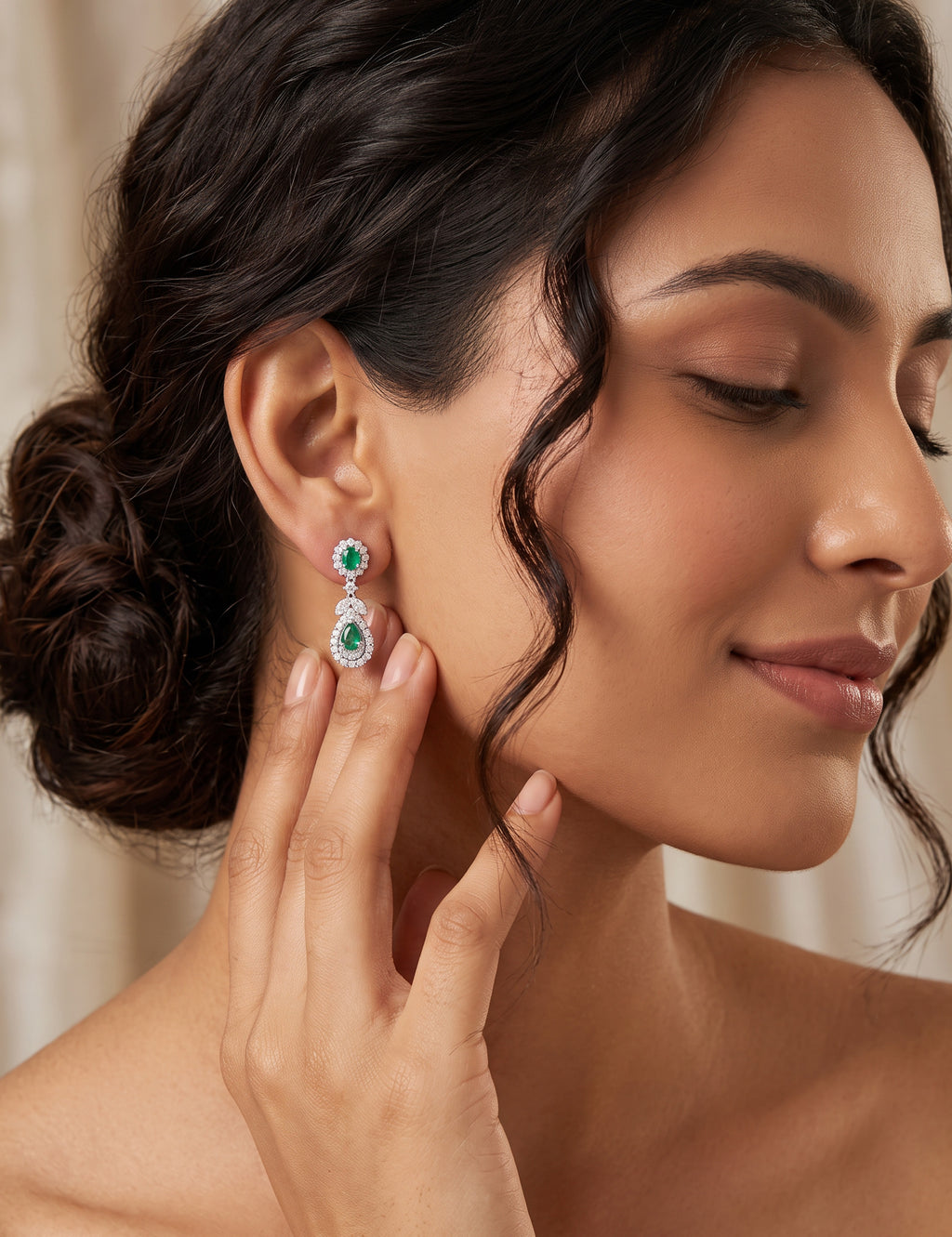 Emerald and Diamond Earring