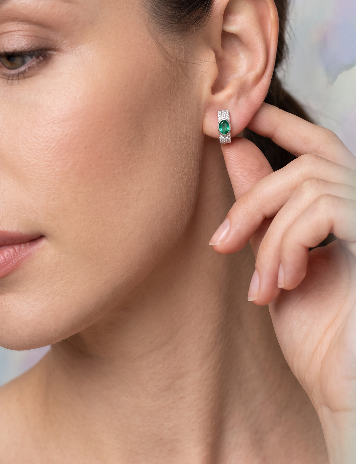 Emerald and Diamond  Earring